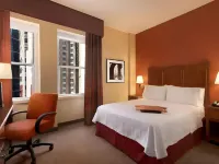 Hampton Inn Manhattan/Downtown-Financal District Các khách sạn gần Trung tâm mua sắm Century 21