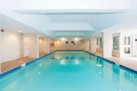 Sandman Hotel Lethbridge - Pools