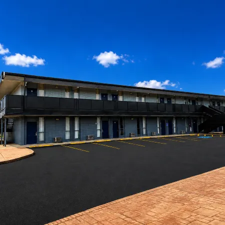 Alamo Inn & Suites