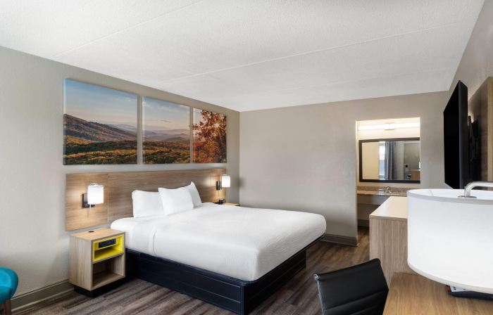 Days Inn by Wyndham Greeneville