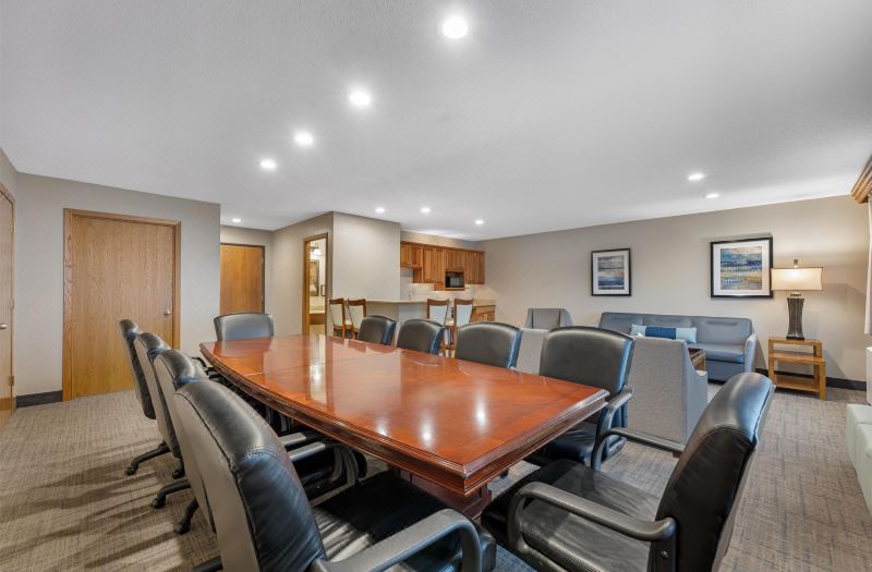 Best Western Plus Dubuque Hotel Conference Center photo 4