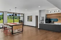 StudioRes by Marriott Greensboro Airport - 2-Star