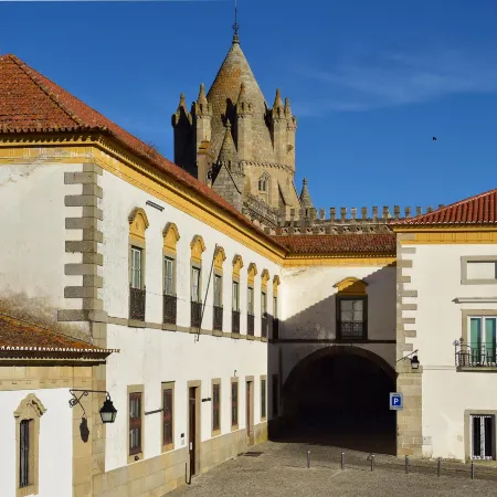 Pousada Convento de Evora – Historic Hotel