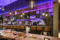 Moxy Dresden Neustadt - 3성급
