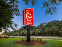 Red Roof Inn Myrtle Beach Hotel - Market Commons Hotels near Warbird Park
