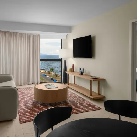 Rok Hotel Kingston, Tapestry Collection by Hilton