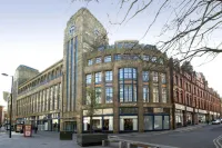 Premier Inn Newcastle City Centre The Gate - parking