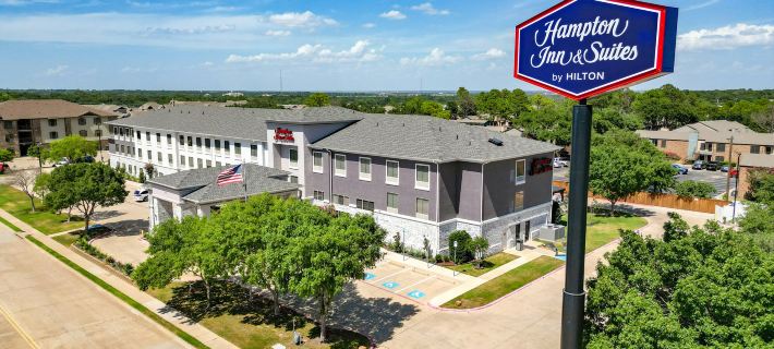 Hampton Inn & Suites Denton Hotele w: Denton County