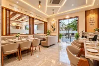 Hotel Premji by Shivalaya Darshanam - فطور