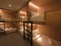 Yen Hostel & Smoothies Silom Hotels near Embassy District