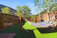 Clear Creek Retreat - Take a trip to the mountains - 3성급