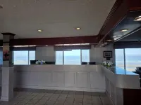 Seagrass Oceanfront Inn - شاطئ
