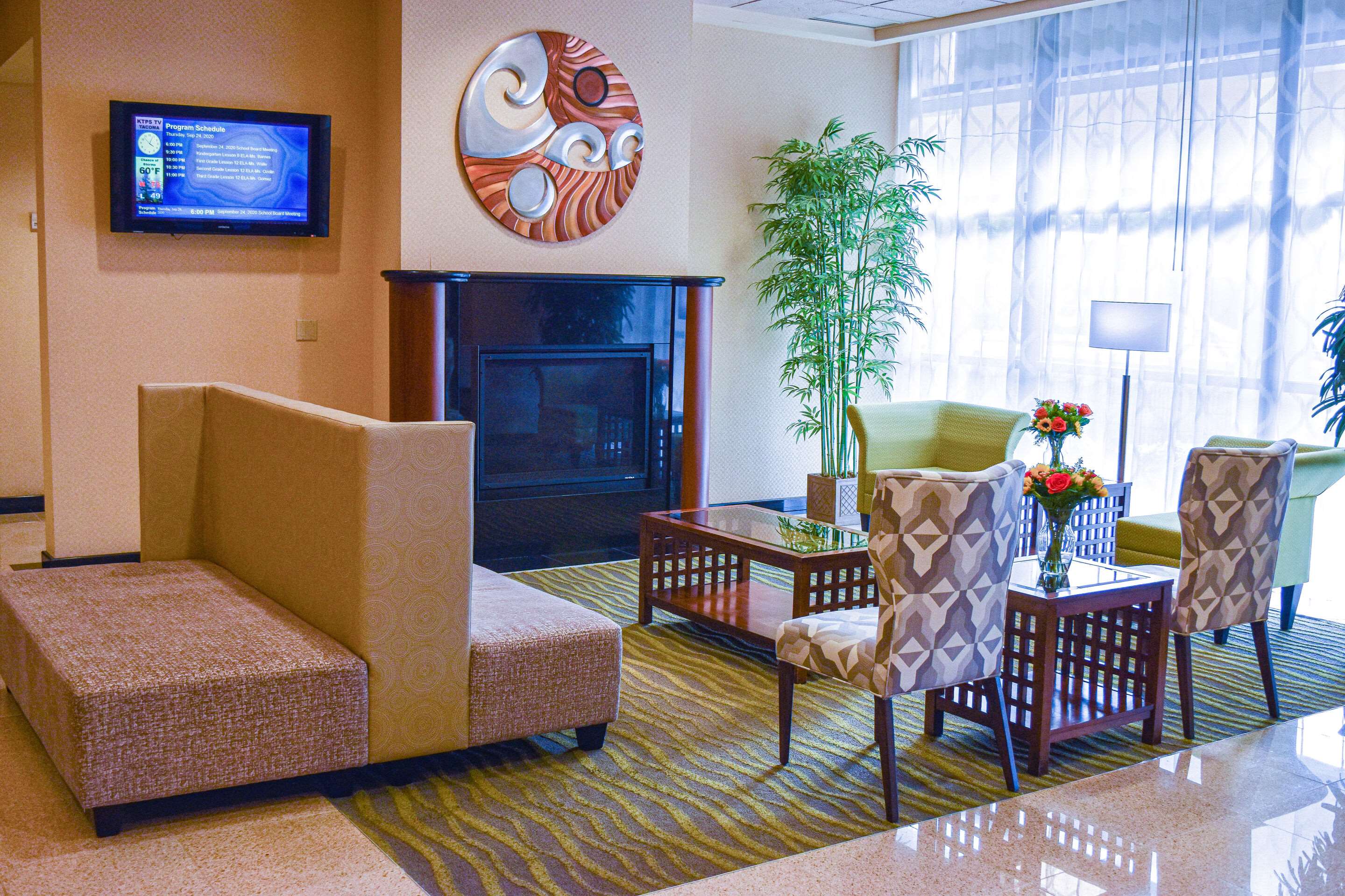 Comfort Inn & Suites Downtown Tacoma