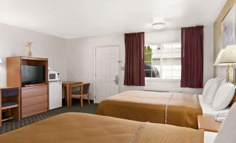 Travelodge by Wyndham Pendleton or