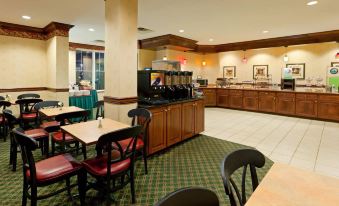 Hampton Inn & Suites by Hilton- Newark Airport Elizabeth