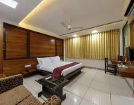 Hotel Radiant Hotels near Matang Play Ground