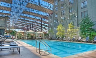 DoubleTree by Hilton Collinsville - St. Louis