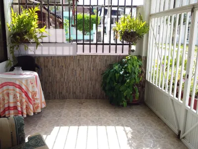 Green Sea Villa Helen Inn/Kilometer 4 Circunvalar Các khách sạn ở 