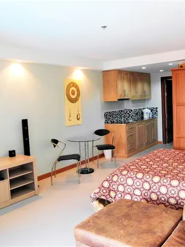 รูปภาพของSwimming Pool View Spacious Studio 5 Min to Beach