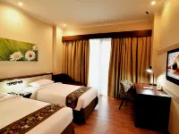 Angkasa Garden Hotel Hotels near Siak River