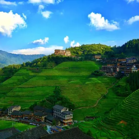 Longji Rice Terraces Blue Shadow Themed Homestay (Jinfo Summit Cableway Station)
