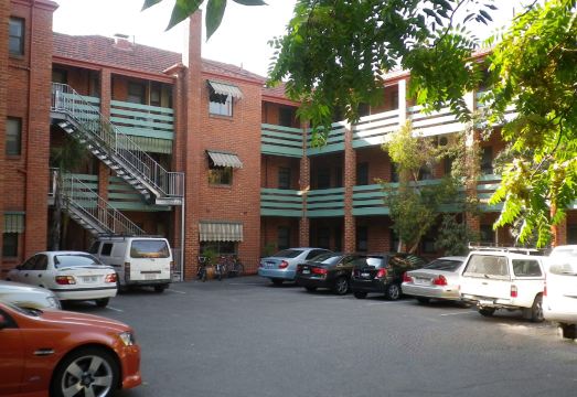 그린웨이즈 아파트먼트