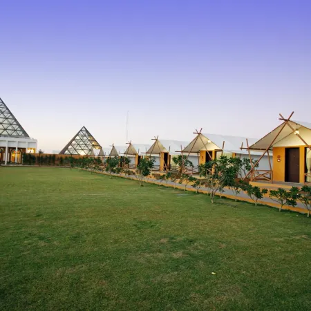 Aarya Club Mansingh Inn