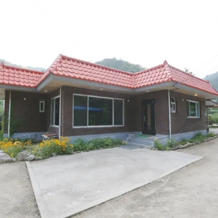 Cheorwon Maebongsanjang Pension
