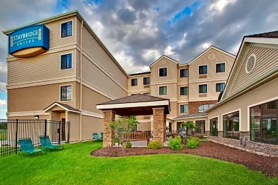 Staybridge Suites Davenport Hotels near Blain＇s Farm & Fleet - Davenport, Iowa