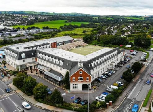 Carrigaline Court Hotel & Leisure Centre