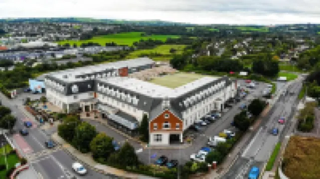 カリガライン コート ホテル アンド レジャー センター のホテル