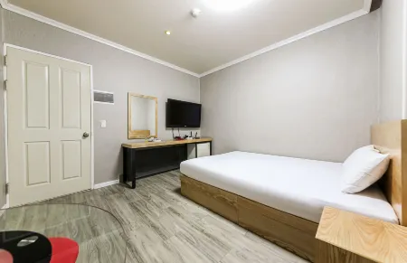 Hyumotel Отели в г. Чансон