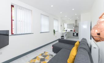 Nottingham City Centre Short Stay Apartments with Parking