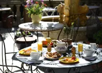The Originals Boutique, Hôtel du Parc, Cavaillon - breakfast