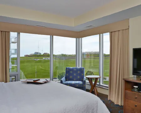 ハンプトン イン バイ ヒルトン ハリファックス ダウンタウン ハリファックスのホテル