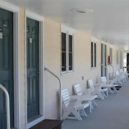 Pony Island Inn