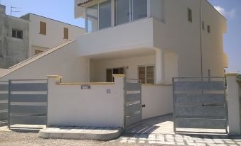 Charming Apartment in Central Location with Air Conditioning Pets