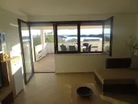 Ilsad Apartments, Apartment with Pool 80 Meters from se, Sea View from Balcony 德萊克酒店
