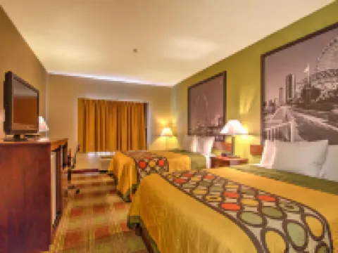 Super 8 by Wyndham Waterloo Hotels in Monroe County