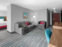 Hampton Inn Phoenix-Biltmore Hotels near Encanto
