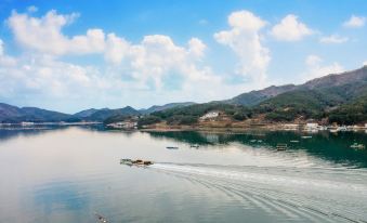 Tongyeong the Hue Pension