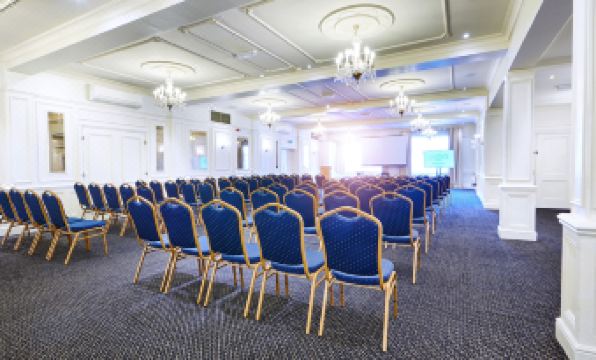 Cbh County Hotel