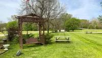 Royal Inn Rockville فنادق في ناحیه ادامز