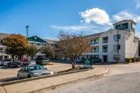 奧斯汀霍姆湯公寓