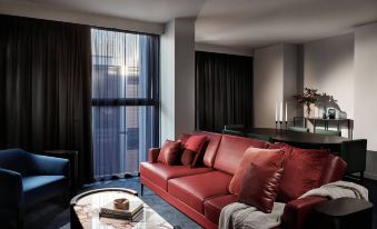 Midnight Hotel, Autograph Collection