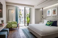 The Ray Hotel Delray Beach, Curio Collection by Hilton Hoteles en Delray Beach