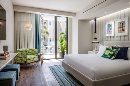 The Ray Hotel Delray Beach, Curio Collection by Hilton