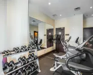 Comfort Hotel Bayer's Lake - ที่มีฟิตเนส