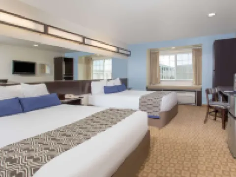 Microtel Inn & Suites by Wyndham Klamath Falls Hotels in Altamont