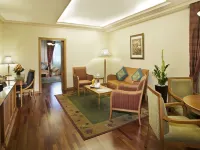 โรงแรมอเวนิว โรงแรมใกล้หอนาฬิกาเดรา